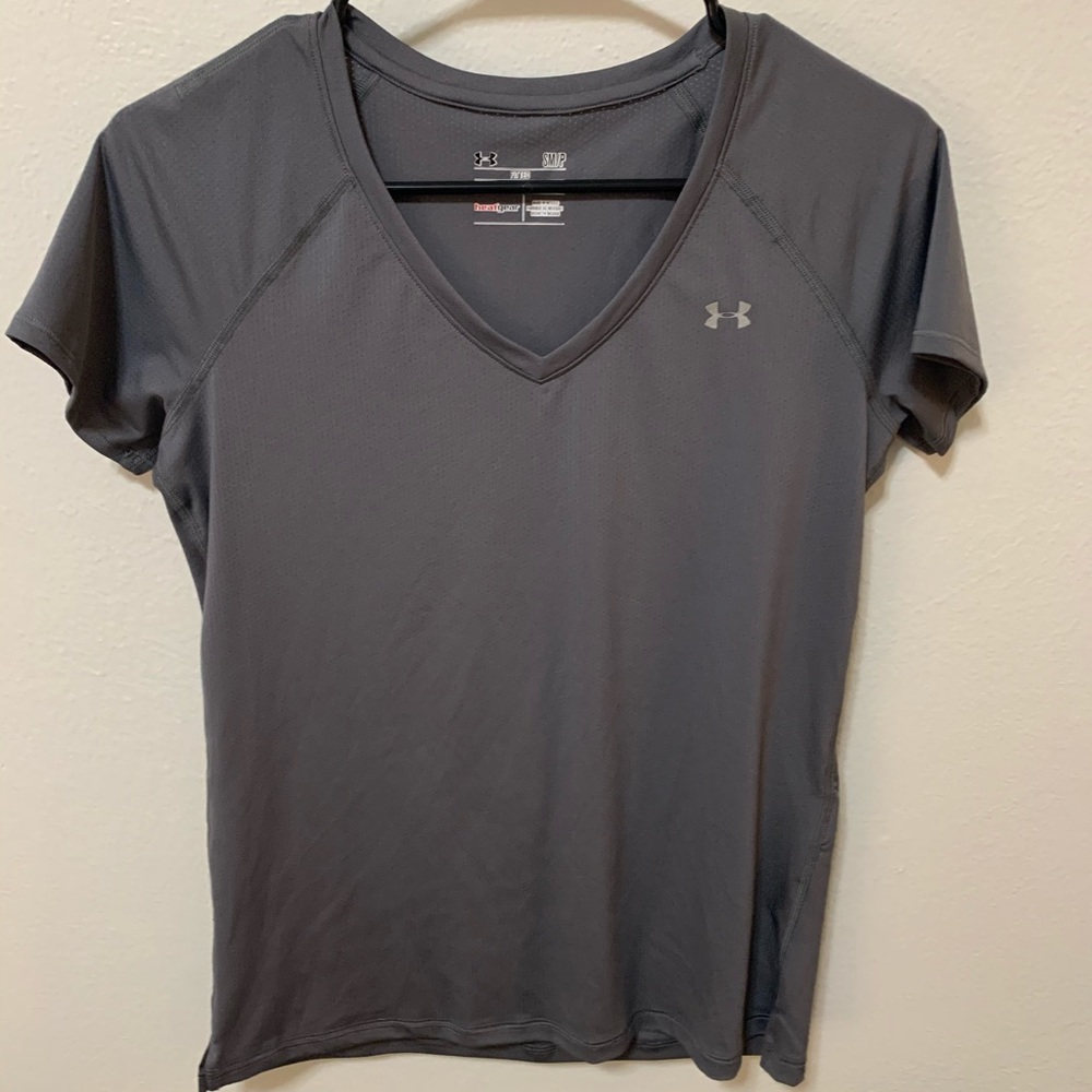 Under Armour T-shirt